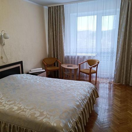 Agat Hotel Minsk Exterior foto